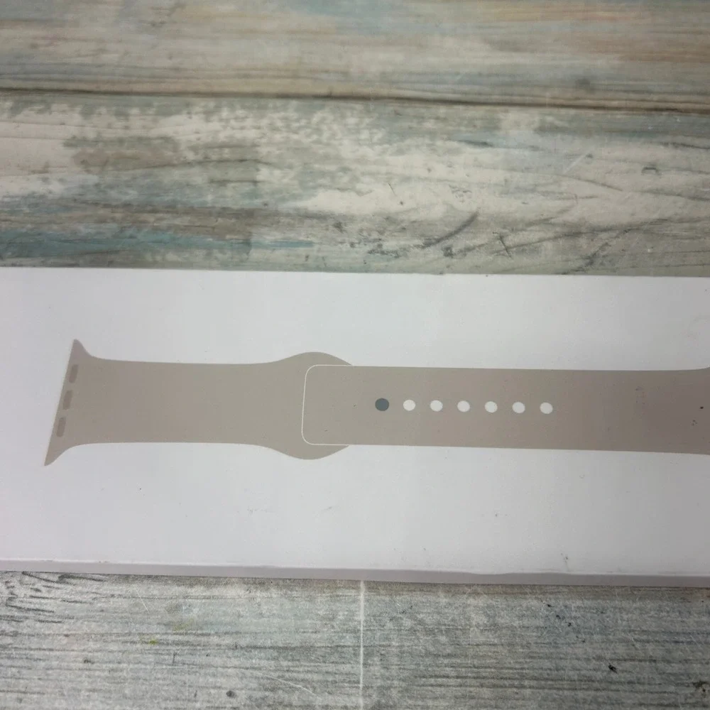 Apple Watch‎ 41mm Starlight Sport Band
